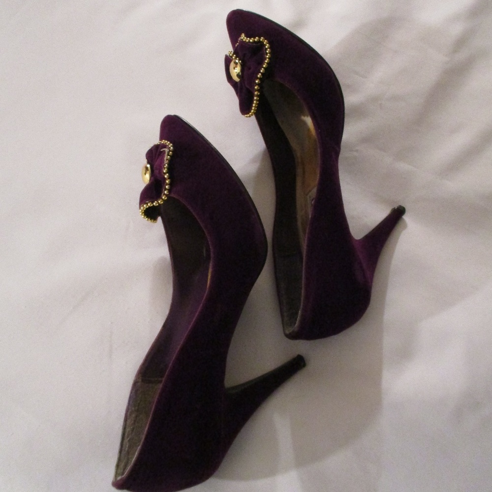 CLASSIFIED MADONNA PURPLE SUEDE SPARKLE STILETTO